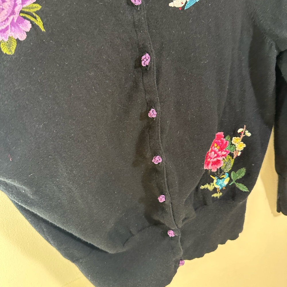 Vintage Y2K Lucky Brand Embroidered Sweater Cardigan Japanese characters bird - Picture 7 of 9